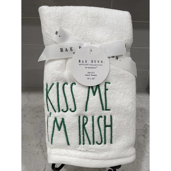 KISS ME I’M IRISH Set of 2 Rae Dunn St. Patricks Day Embroidered Hand Towels NEW - Picture 2 of 4